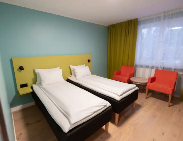 Hotel czy pensjonat? Co wybrać? Porównanie i praktyczne porady.