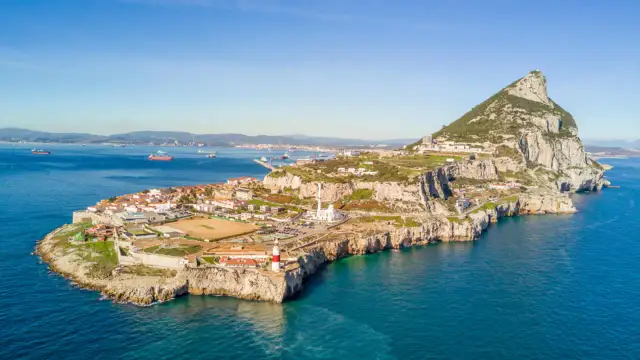 Gibraltar dowód czy paszport – co naprawdę musisz wiedzieć?