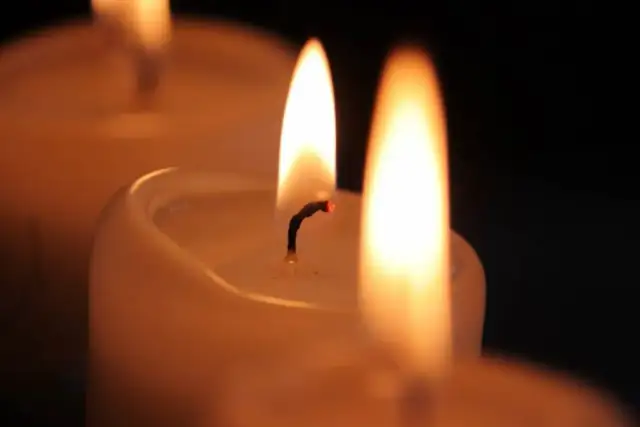 Jak zrobić świeczkę ze starych świeczek – proste kroki i porady