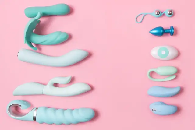 Czy wibrator w małżeństwie to grzech? Odpowiedzi z różnych tradycji