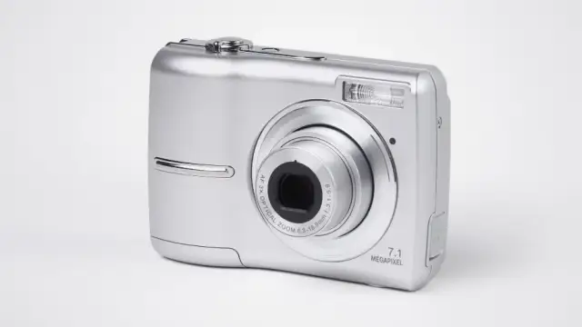 Ile kosztuje aparat do robienia zdjęć? Sprawdź ceny i wybierz mądrze