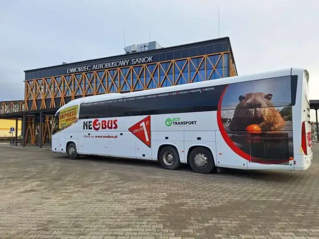 Sanok Neobus: Gdzie dokładnie odjeżdża Twój autobus?