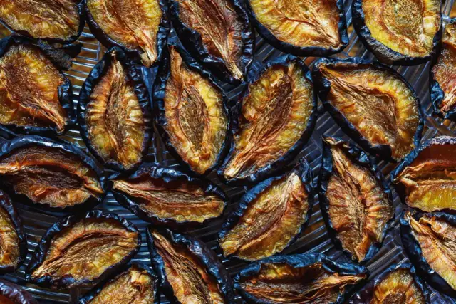 Owoce, które skutecznie obniżają cholesterol i wspierają zdrowie