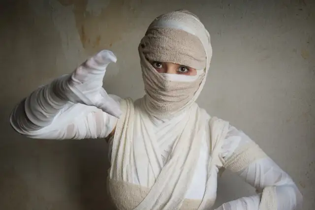 Stwórz wyjątkowy strój karnawałowy DIY z własnych ubrań i akcesoriów