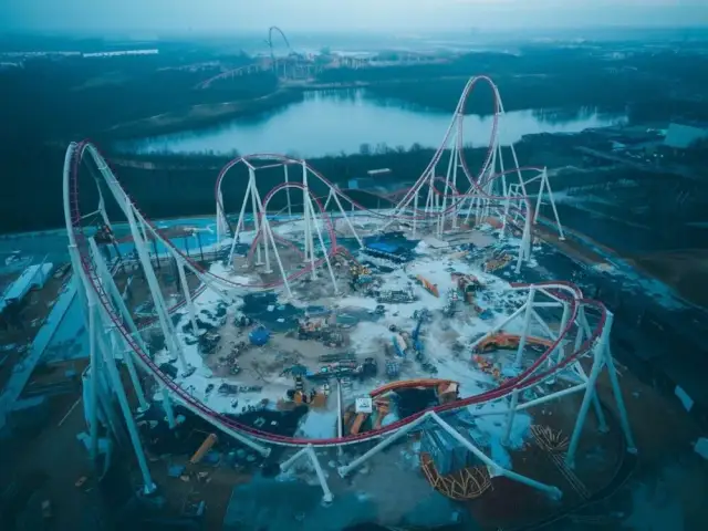 Ile kosztowała budowa Hyperiona? Zaskakujące wydatki i szczegóły