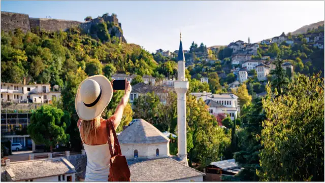 Czy w Albanii jest bezpiecznie dla kobiet? Oto, co musisz wiedzieć