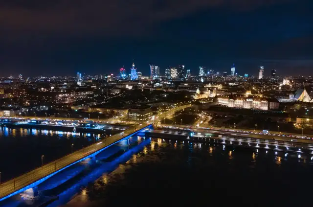 Warszawa: 7.1 TWh prądu rocznie. Co napędza energetykę stolicy?