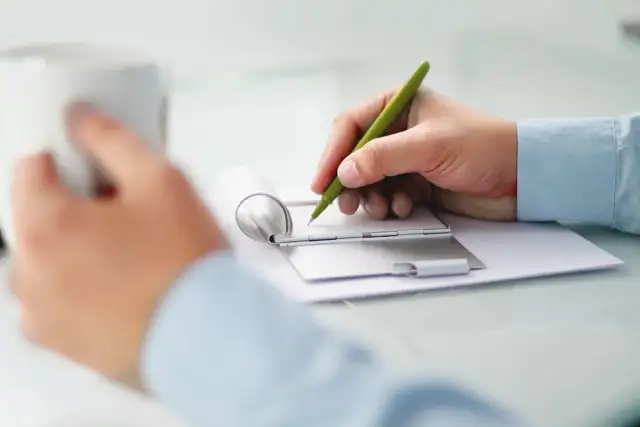 Praca na 2 etaty: Czy jest legalna? ZUS, podatki, L4