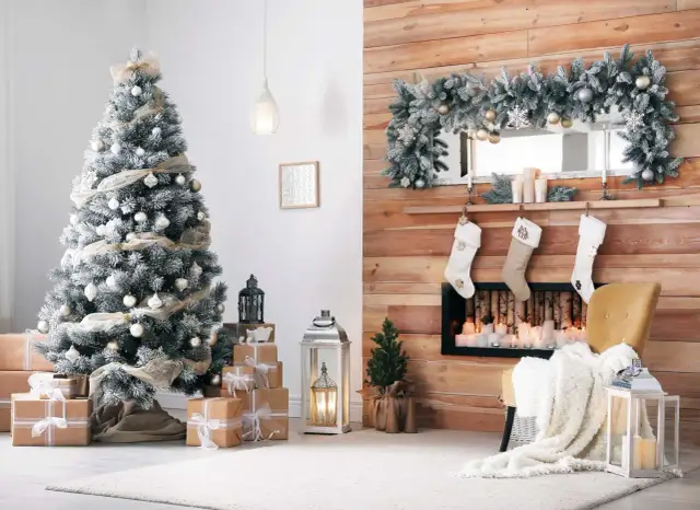 Jak modnie ubrać choinkę, by zachwyciła wszystkich w święta
