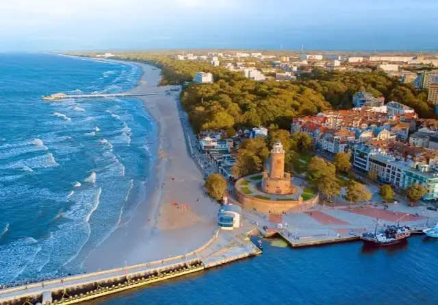 Łódź Kołobrzeg: Najszybszy i najtańszy transport? Sprawdź!