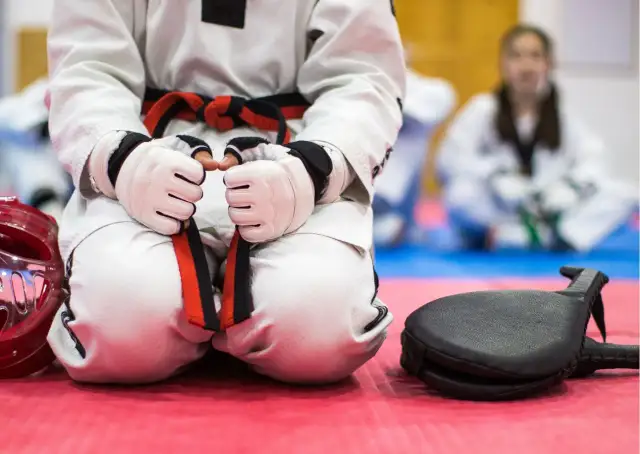 Sztuki walki: Jak wybrać idealną dla Twoich celów?