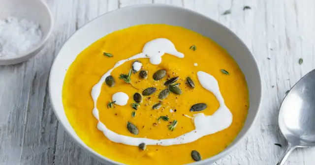 Czy zupa z dyni jest dietetyczna? Odkryj jej niskokaloryczne właściwości