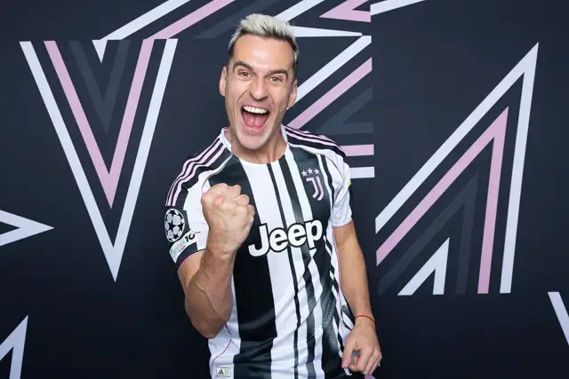 Zarobki Milika w Juventusie: Ile zarabia Polak i ile stracił?