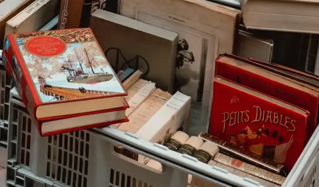 Lombard przyjmie książki? Tak, ale tylko wartościowe! Poradnik