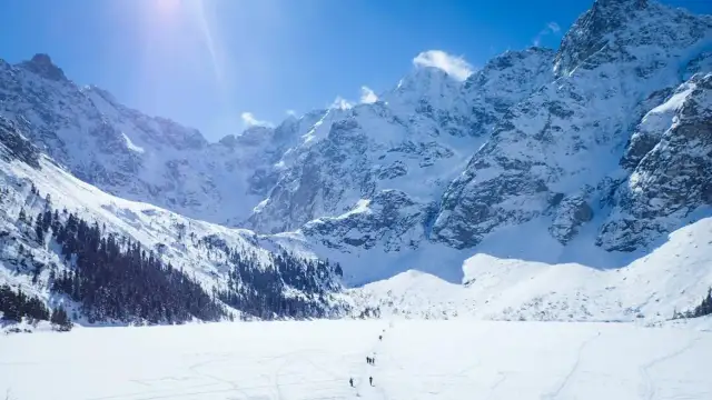 Tatry zimą: Otwarte szlaki w Zakopanem? Sprawdź, zanim pójdziesz!