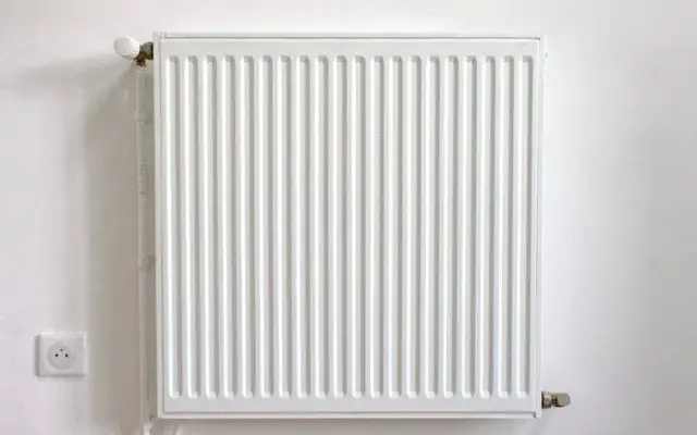 Jakie grzejniki do mieszkania w bloku - wybierz najlepsze opcje i uniknij błędów
