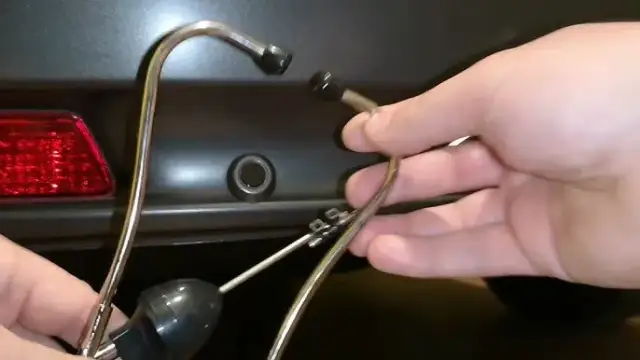 Jak naprawić czujniki parkowania? Sprawdzanie i naprawa centralki