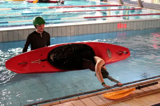 Kurs kajakarstwa górskiego w Krakowie – rozwijaj swoje umiejętności