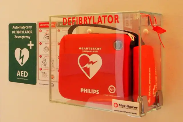 AED: Jak działa i czy Ty też możesz uratować komuś życie?