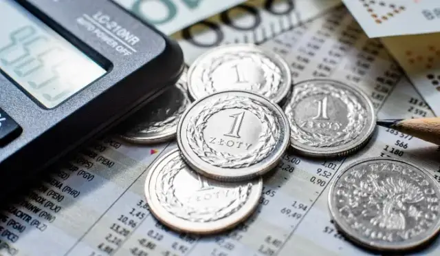 Umowa zlecenie a renta: Jak dorabiać bez utraty świadczeń?