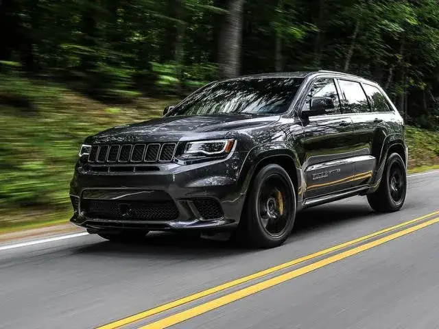 Waga Jeep Grand Cherokee: Ile waży Twój SUV? Pełne dane i DMC