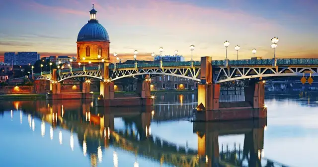 Tuluza atrakcje, które zaskoczą każdego turystę i zachwycą rodzinę