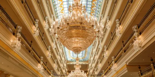 Ile kosztuje najdroższy hotel na świecie? Zaskakujące ceny i luksusowe oferty