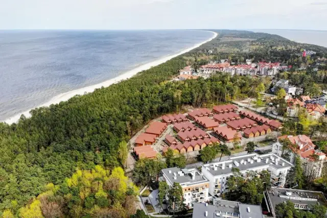 Ile mieszkańców ma Krynica Morska? Zaskakujące dane demograficzne