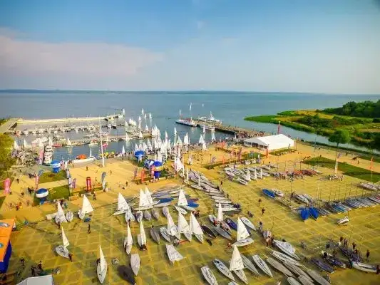 Co robić w Krynicy Morskiej? Odkryj najlepsze atrakcje i aktywności