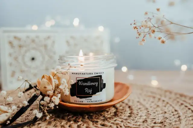 Najlepsze świeczki o zapachu waniliowym, które wprowadzą relaks do Twojego domu