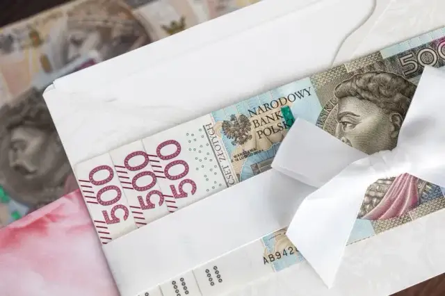 Ile na wesele z noclegiem? Odpowiednia kwota, by nie przepłacić