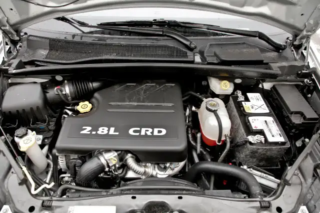 Silnik 2.8 CRD w Jeepie: Wady, zalety i czy warto go kupić?