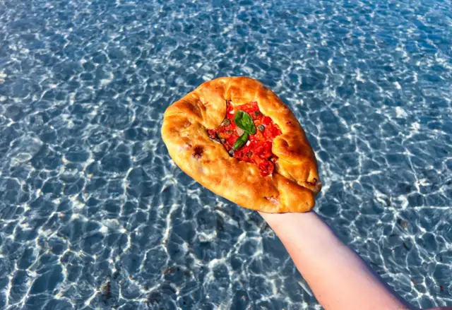 Is Pilastrus: la pizza sarda che ti conquista nel cuore del Sulcis