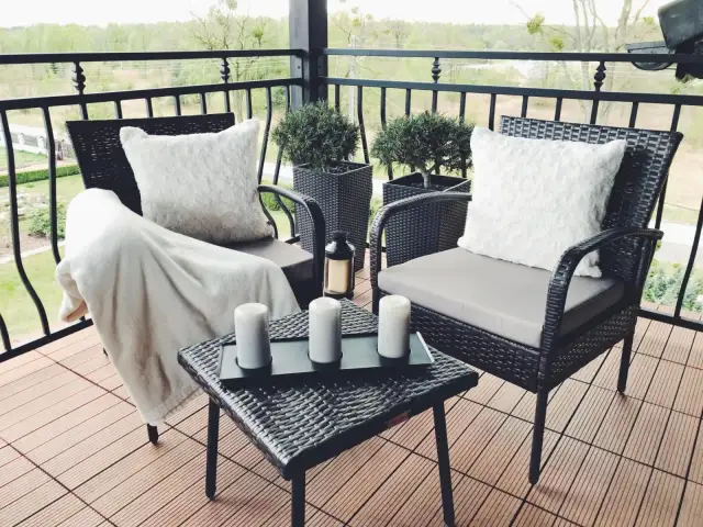 Jak urządzić balkon 5m2, aby stał się przytulnym miejscem relaksu