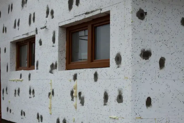Czy 10 cm styropianu wystarczy na skuteczną izolację domu?
