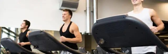 Jakie treningi na redukcji skutecznie spalają tłuszcz i budują mięśnie