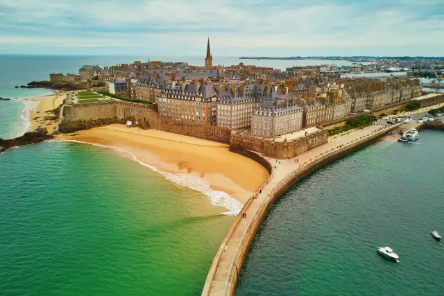 Saint-Malo: Korsarenstadt, Gezeiten & bretonischer Charme