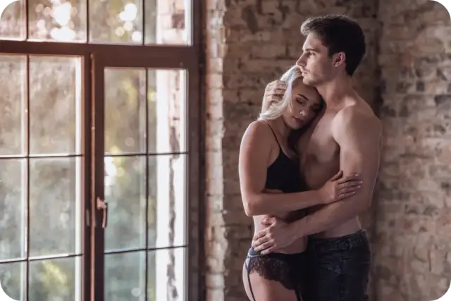 Jak zadowolić faceta w łóżku filmem erotycznym i zwiększyć intymność