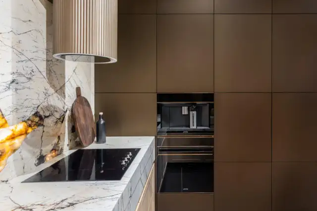 Czy można łączyć meble matowe z połyskiem? Oto sprawdzone sposoby