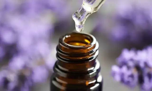 Czy można wlać olejek eteryczny do inhalatora? Bezpieczeństwo i skuteczność inhalacji