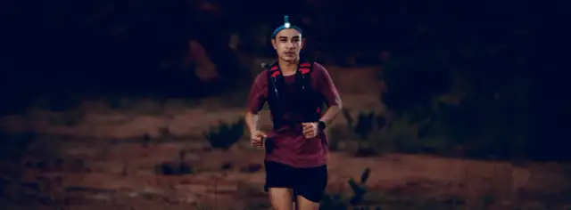 Jaka czołówka do biegania zapewni Ci bezpieczeństwo w nocy?