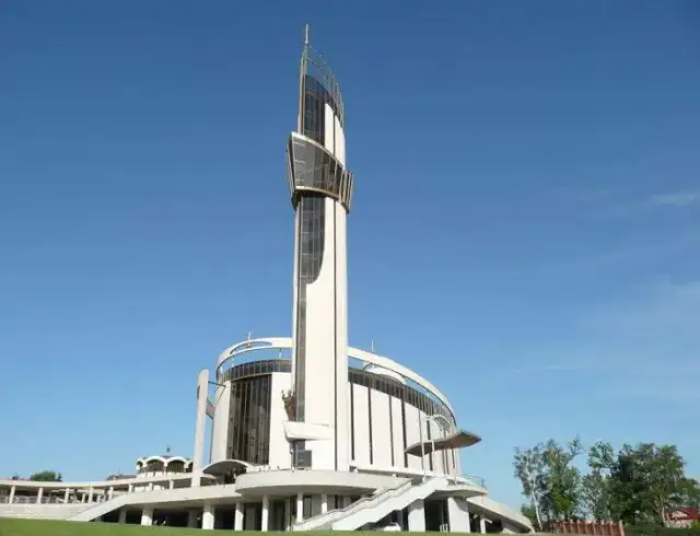 Siostry z sanktuarium Bożego Miłosierdzia w Krakowie-Łagiewnikach i ich niezwykła misja