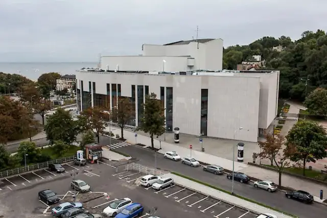 Teatr muzyczny Gdynia ile miejsc? Poznaj pełną pojemność widowni