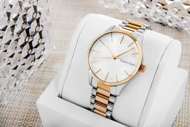 Zegarki Calvin Klein damskie: Wybierz idealny model i uniknij podróbek