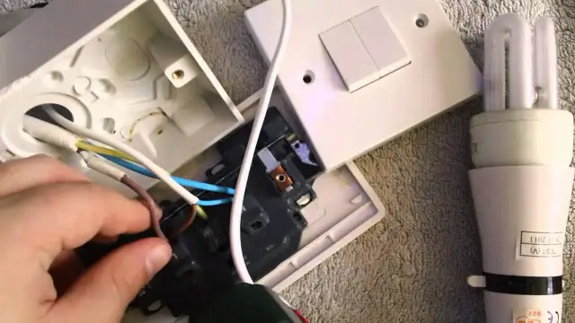 Jak podłączyć oświetlenie z gniazdka i uniknąć niebezpieczeństw