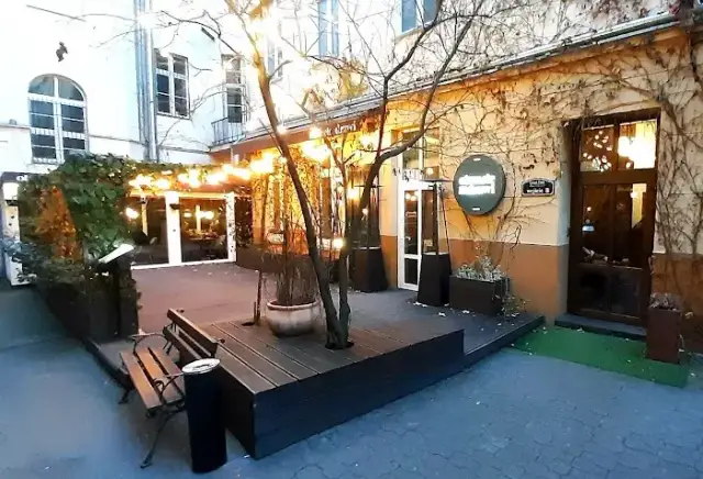 Piotrkowska: Najlepsze restauracje w Łodzi przewodnik