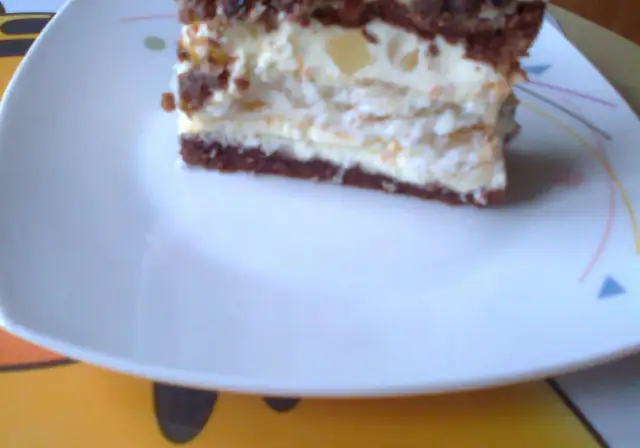 Pyszne ciasto pijany rodzynkowiec przepis, które zaskoczy Twoich gości