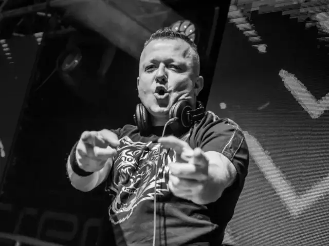 Ile bierze DJ Hazel za występ? Sprawdź ceny i warunki wynajmu