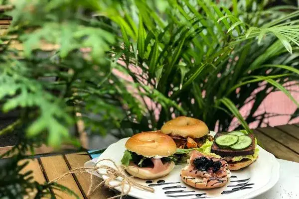 Gdzie zjeść w Szczecinie? Odkryj najlepsze restauracje i smaki