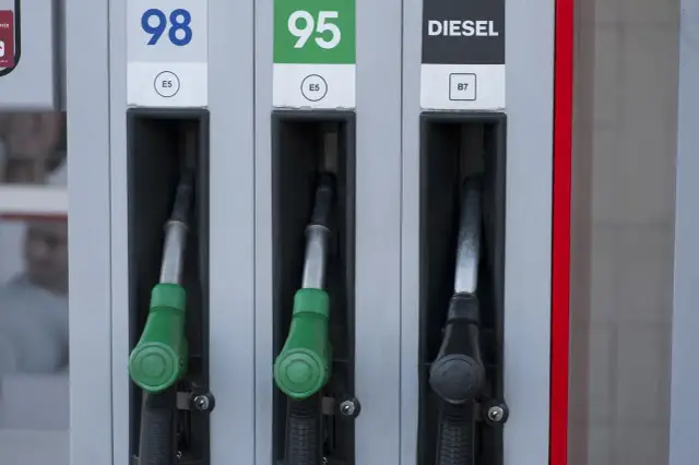 Czy ropa to diesel? Odkryj kluczowe różnice i fakty.